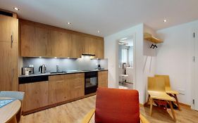 Splendid Modern Studio In The Heart Of Zermatt